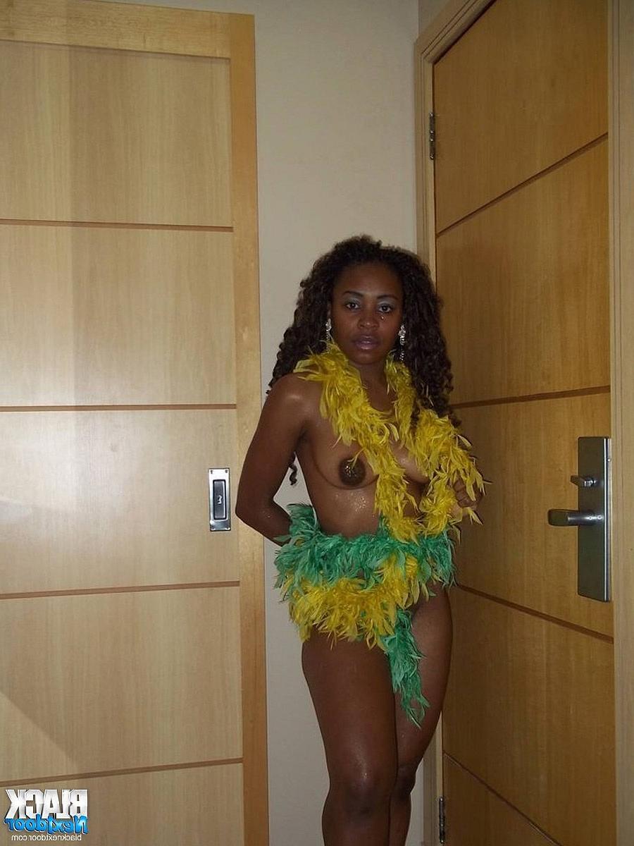10P Dark nipples amateur flaunts her sexy black tits