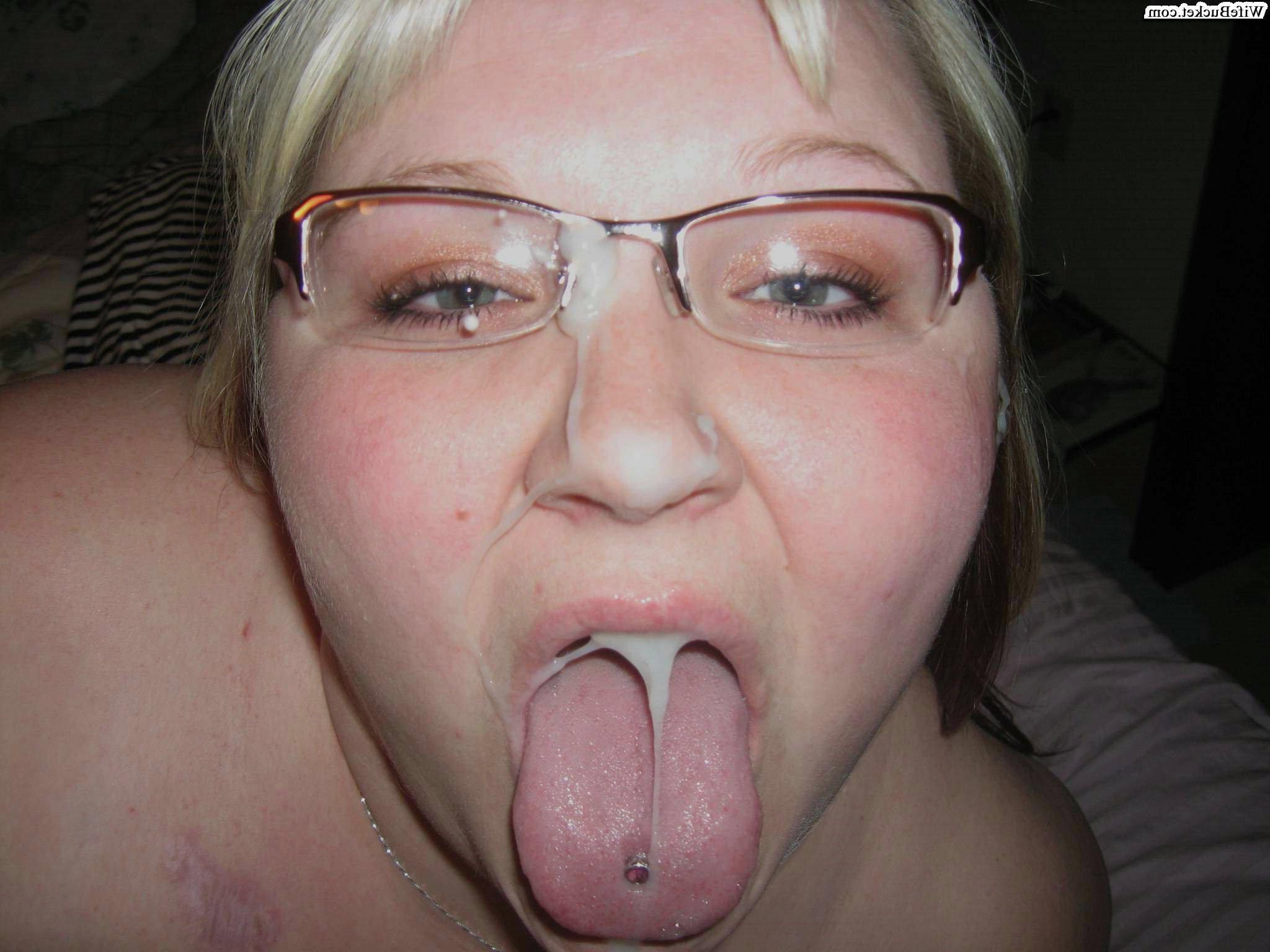 10P Nextdoor wives love sucking cocks