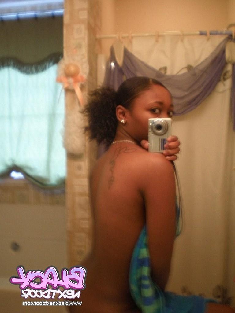 10P Beautiful teen infront of mirror