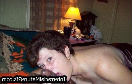 15P Interracial Mature Girlfriends taking black cock