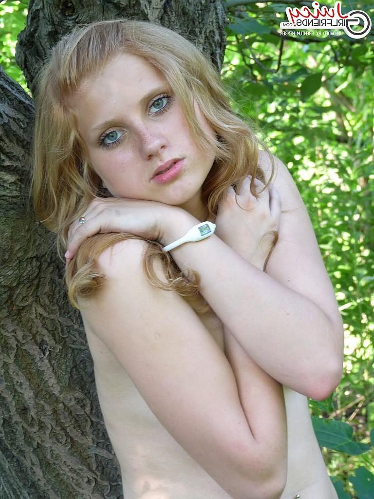 10P Sweet natural blonde teen with nice young tits