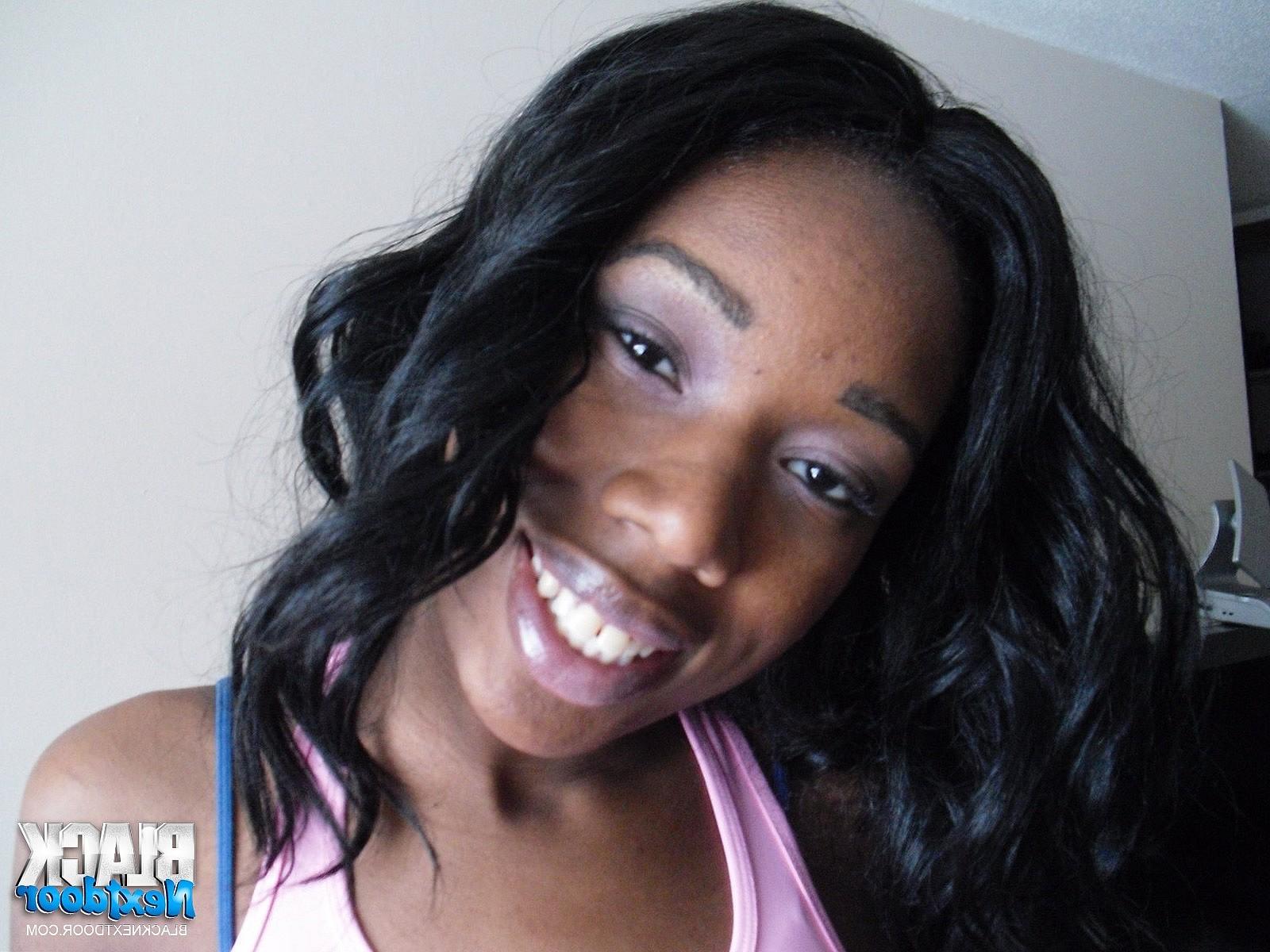 10P Big facial cumshot for the fit black cocksucker