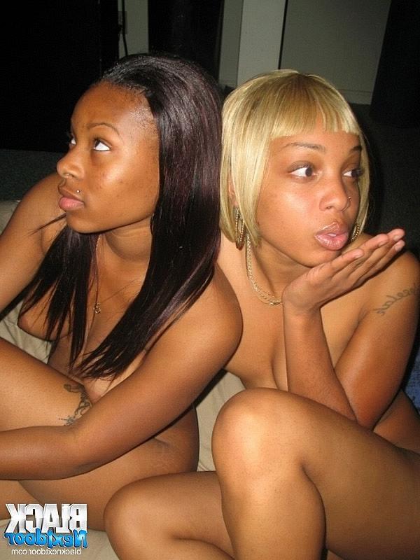 10P Two round teen butts way more better than one