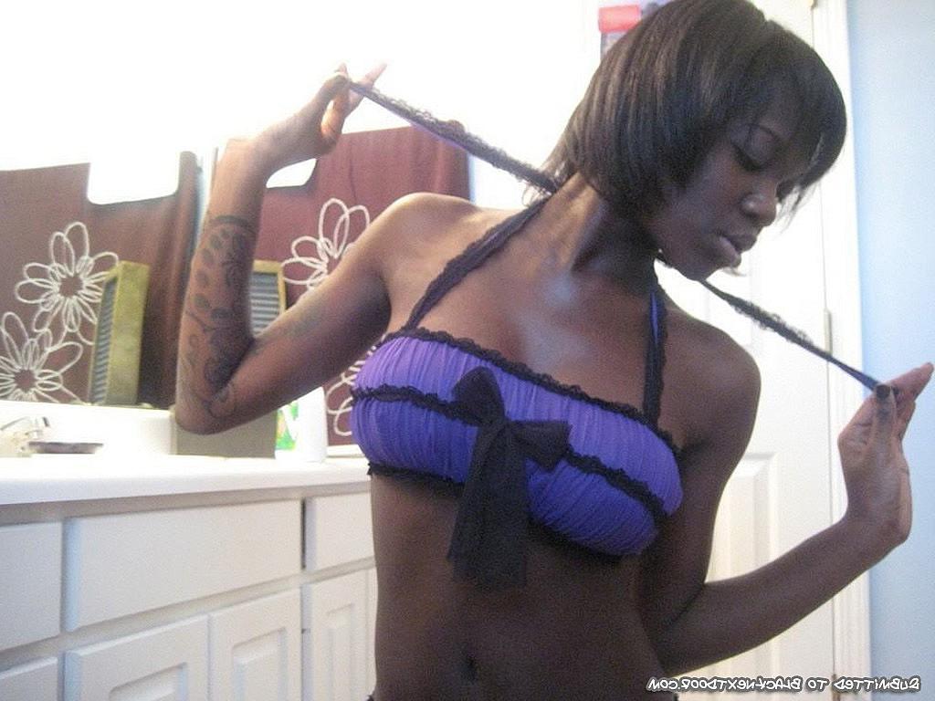 10P Awesome teen hosewife in sexy lingerie