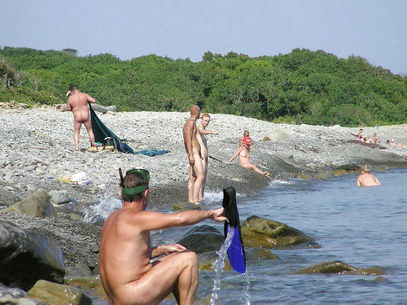 25P More Nudist Teens