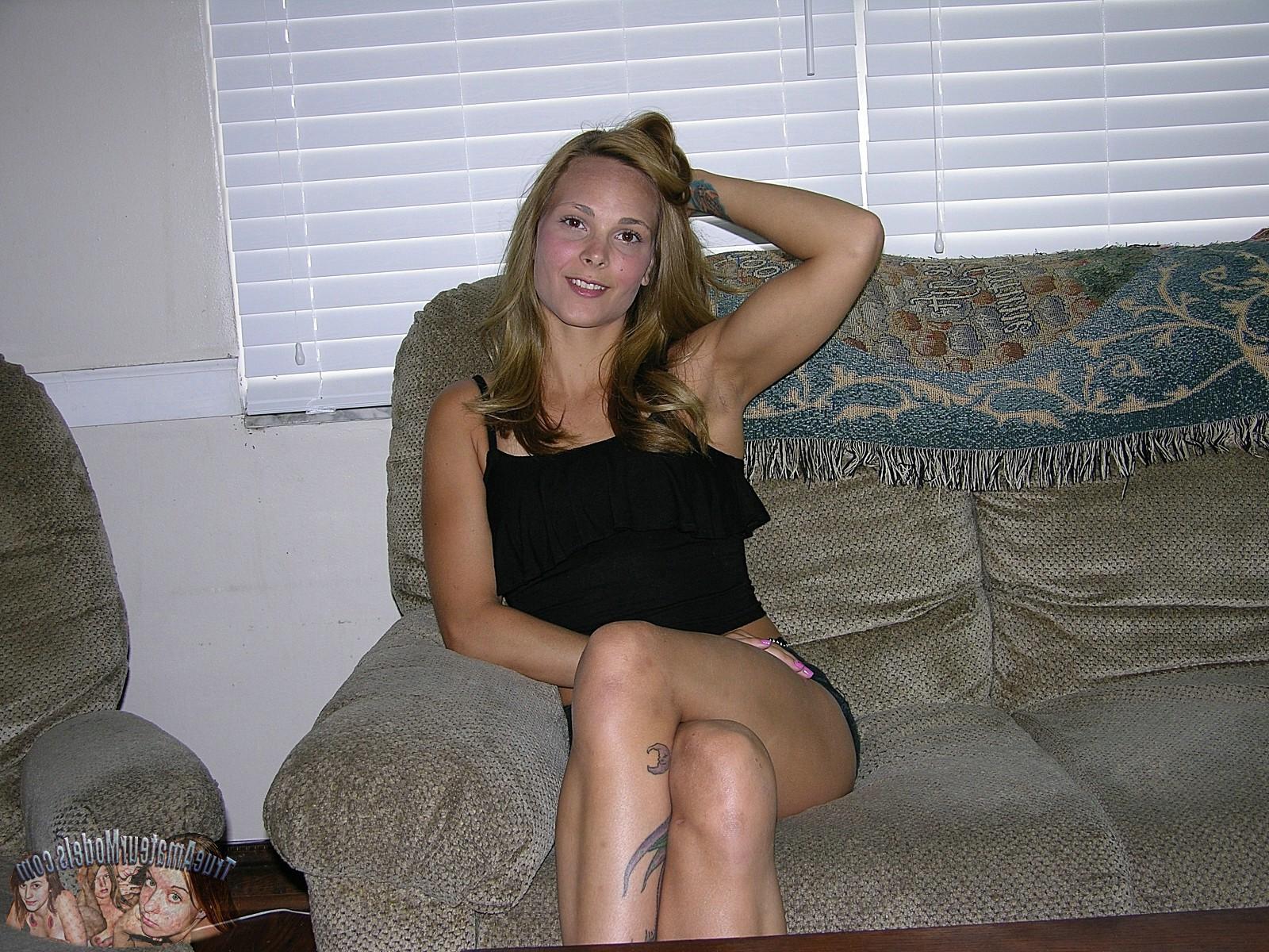 16P Amateur Blonde Teen Modeling Nude - Trueamateurmodels.com