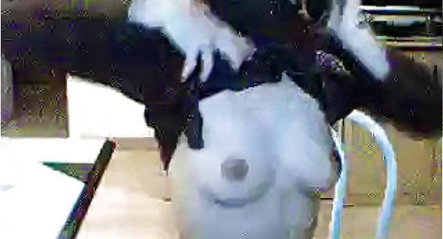 7P My webcam wife