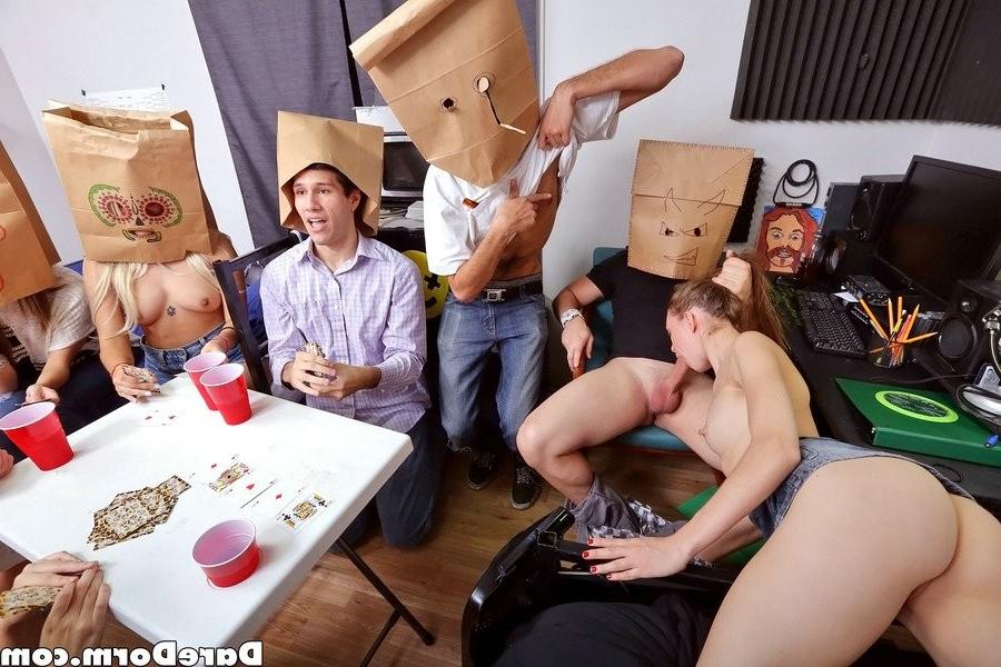 12P Two college couples swinging and sharing cocks with pussies