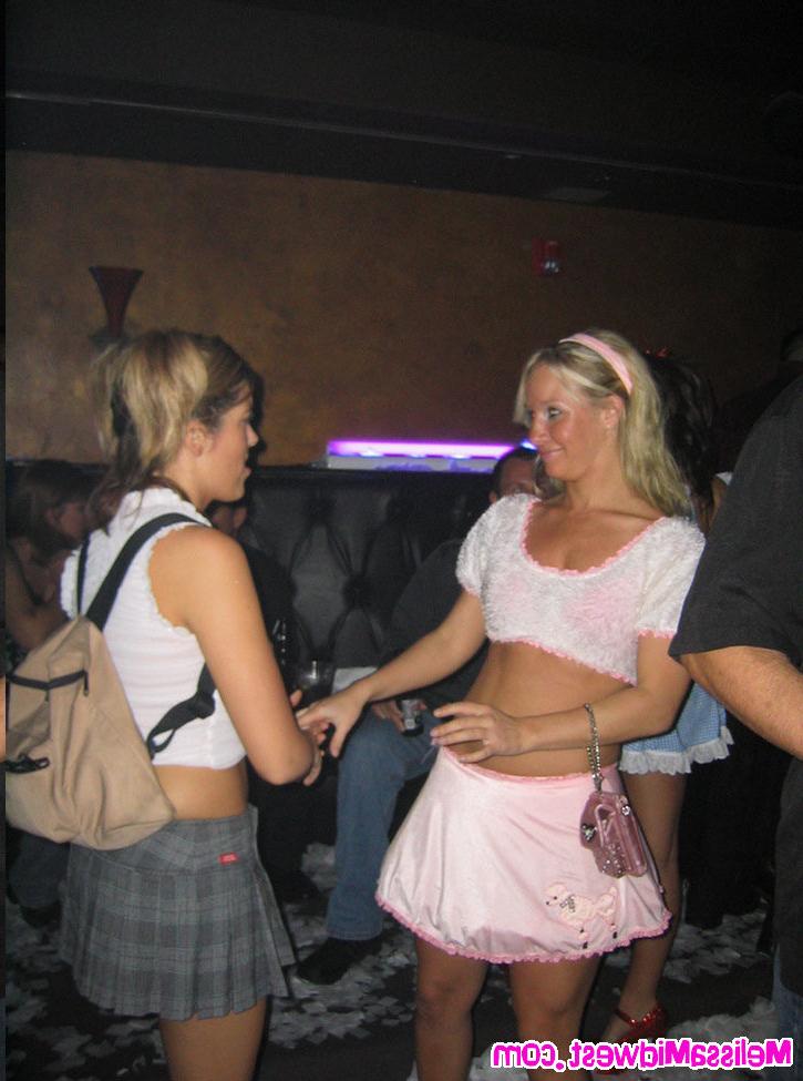 15P Melissa Midwest out at a club for Halloween licking dildo