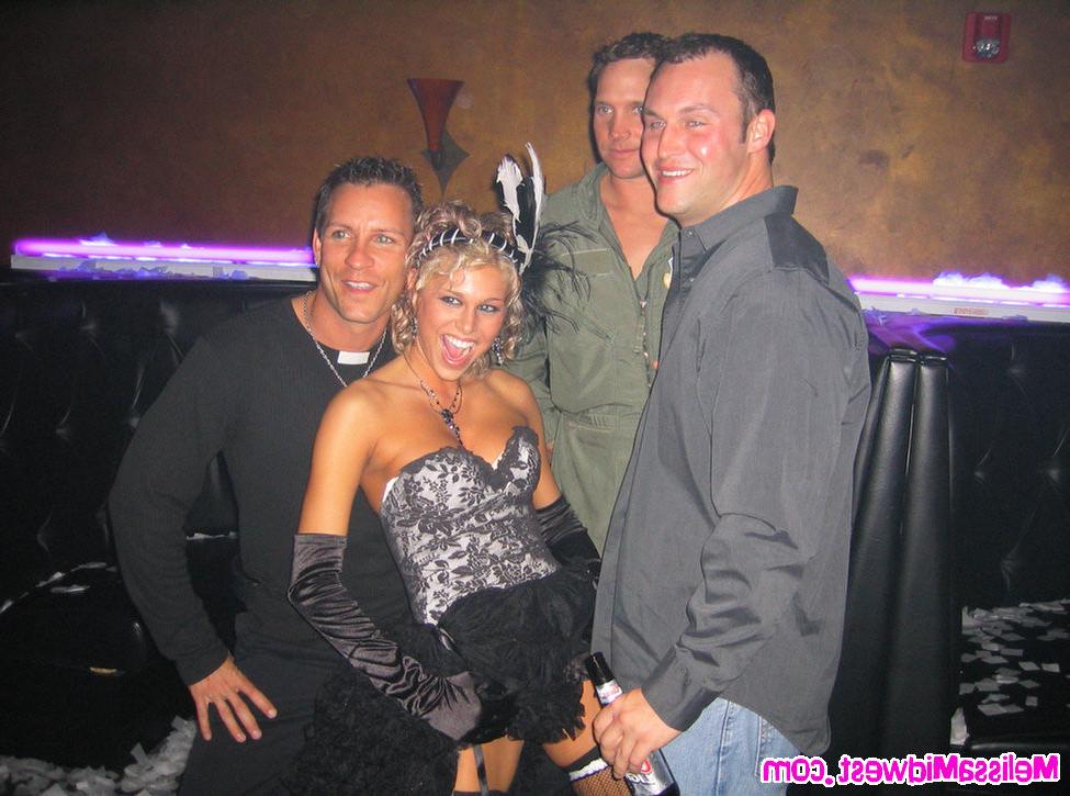 15P Melissa Midwest out at a club for Halloween licking dildo
