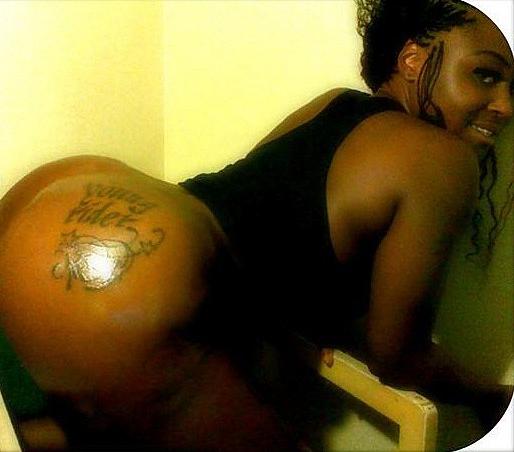 12P Stolen amateur shots of black teenies