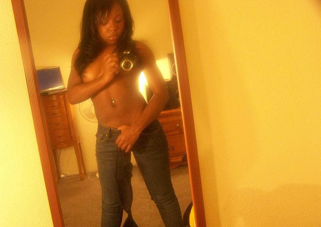12P Stolen amateur shots of black teenies