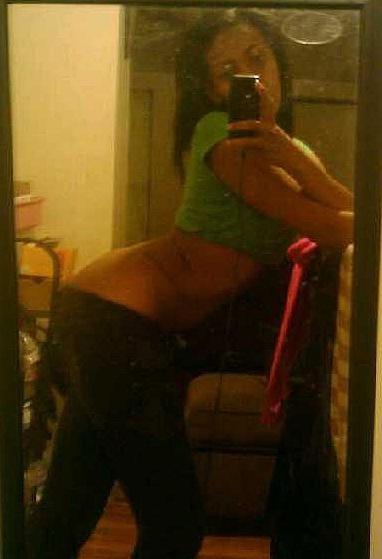 12P Stolen amateur shots of black teenies