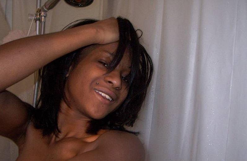 12P Stolen amateur shots of black teenies