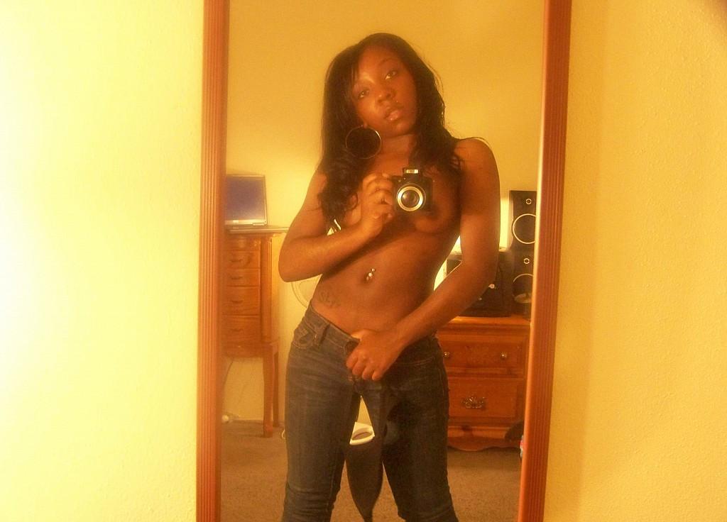 12P Stolen amateur shots of black teenies