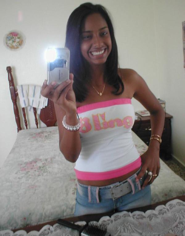 12P Stolen amateur shots of black teenies