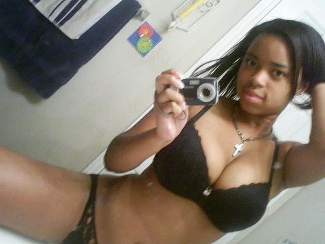 12P Stolen amateur shots of black teenies