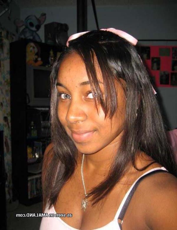 12P Stolen amateur shots of black teenies