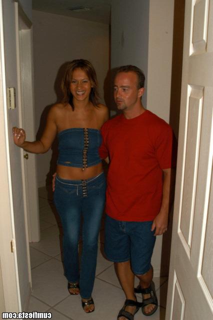 15P Big tited brunette got her chin and chest soaked with cum