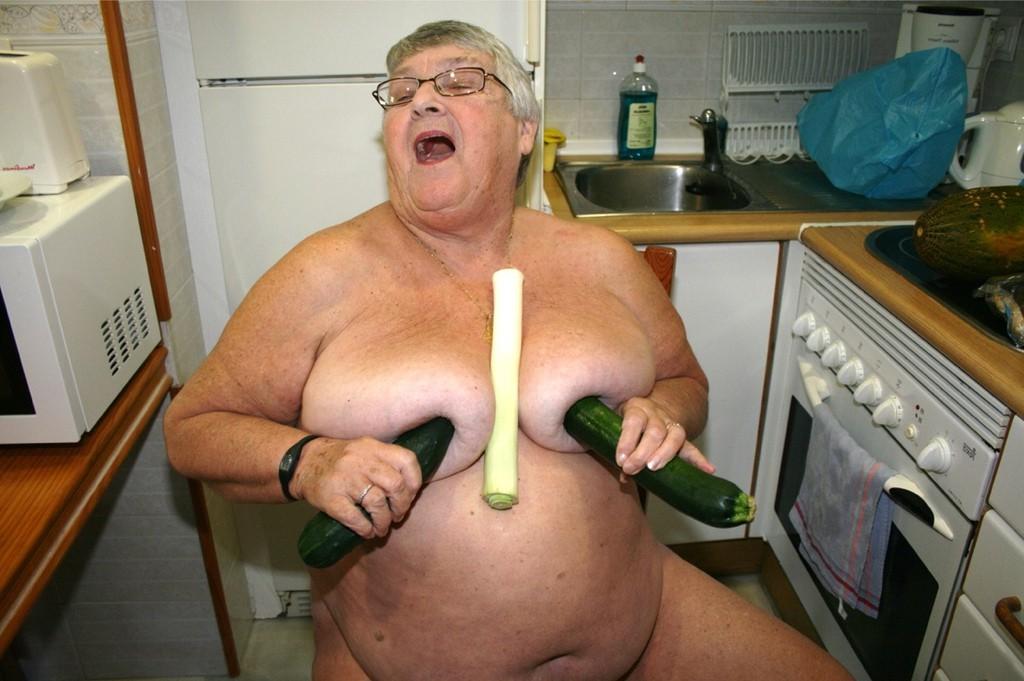 20P Grandma Libby hot time