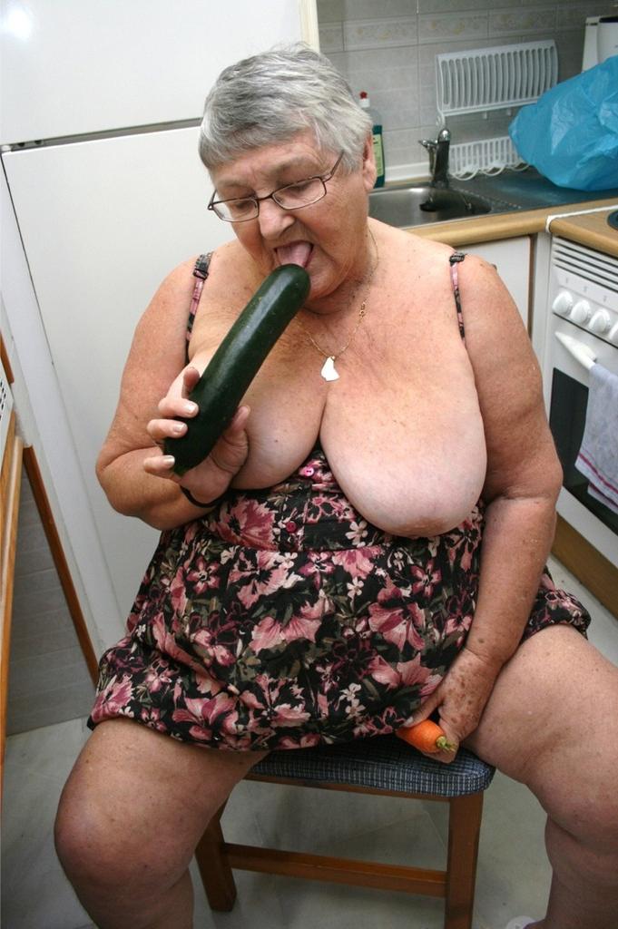 20P Grandma Libby hot time