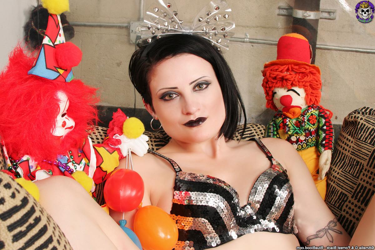 15P Long Legged Goth Princess Fucking Krusty the Clown