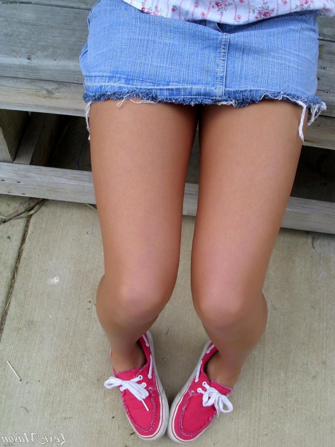 15P Slim blonde teen with tiny tits selfshots