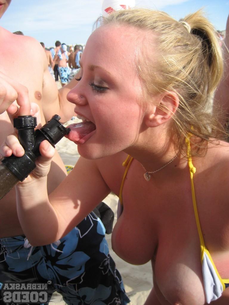 15P Nebraska Coeds get naked at Spring Break parties