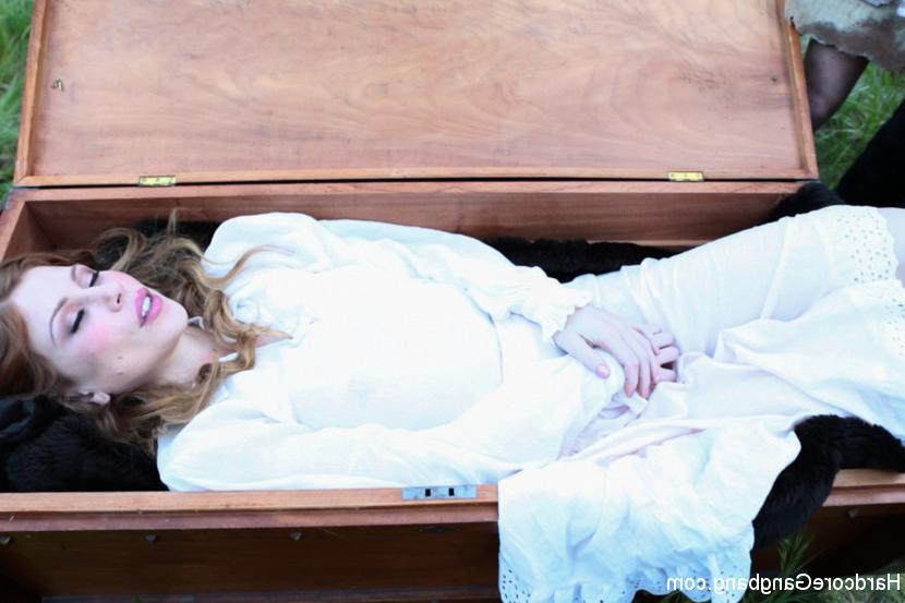 15P When you wish upon a porn Star: Chanel's fairy tale cums true!