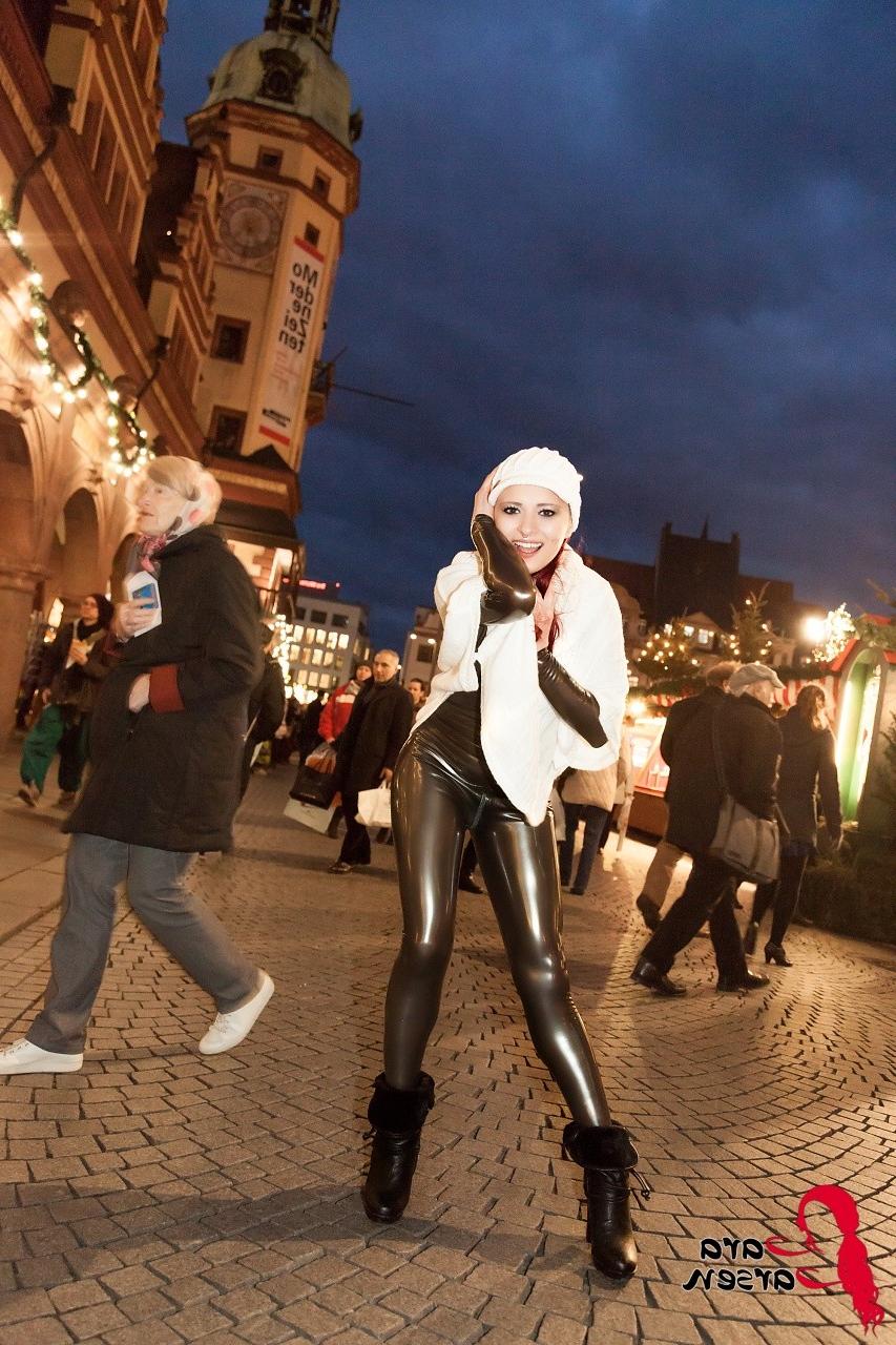 12P XMas Market Latex Fetish