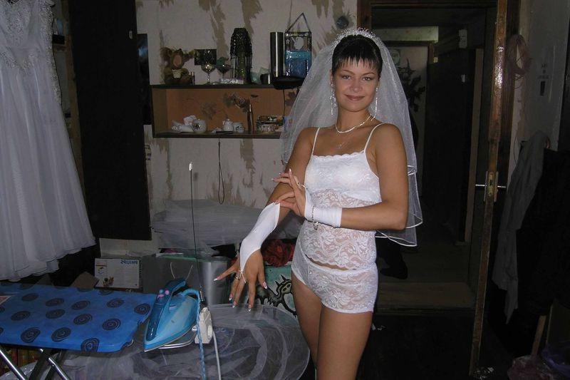 15P Amateur brides getting naughty on their wedding nights