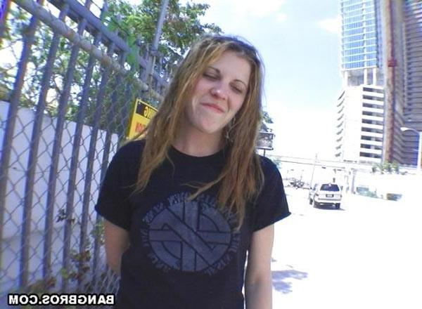 20P White chick with dreads