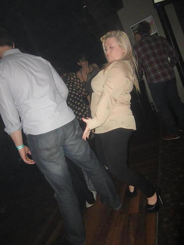 6P Blonde BBW wants orgy