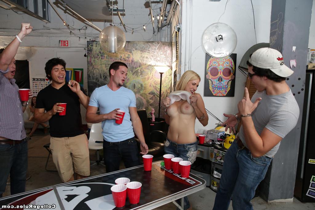 15P College Party With Hot Teen Girls