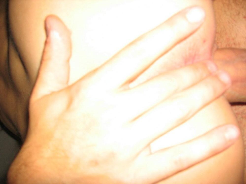 12P Amateur girlfriends posing and fucking in home pictures