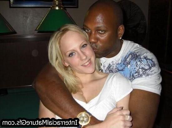 15P Interracial Mature Girlfriends taking black cock
