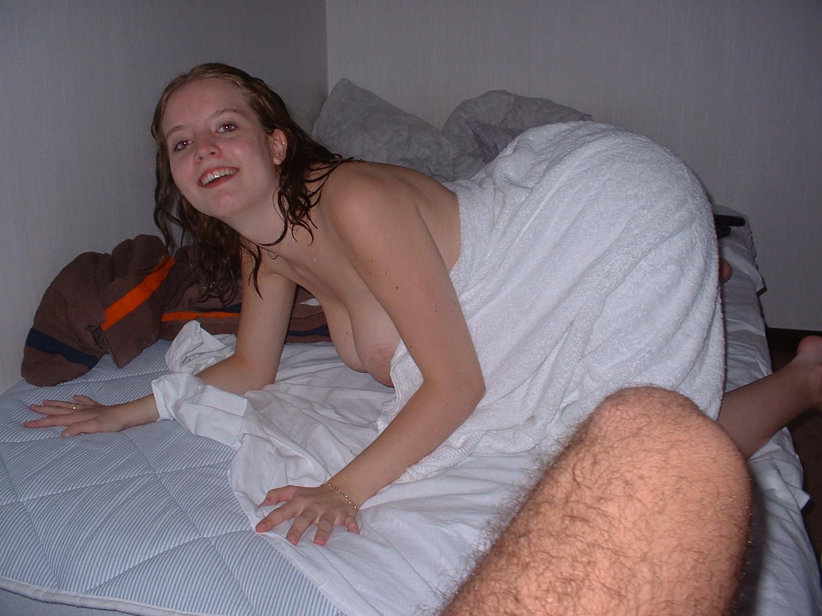 15P Busty teen girlfriends posing for pics