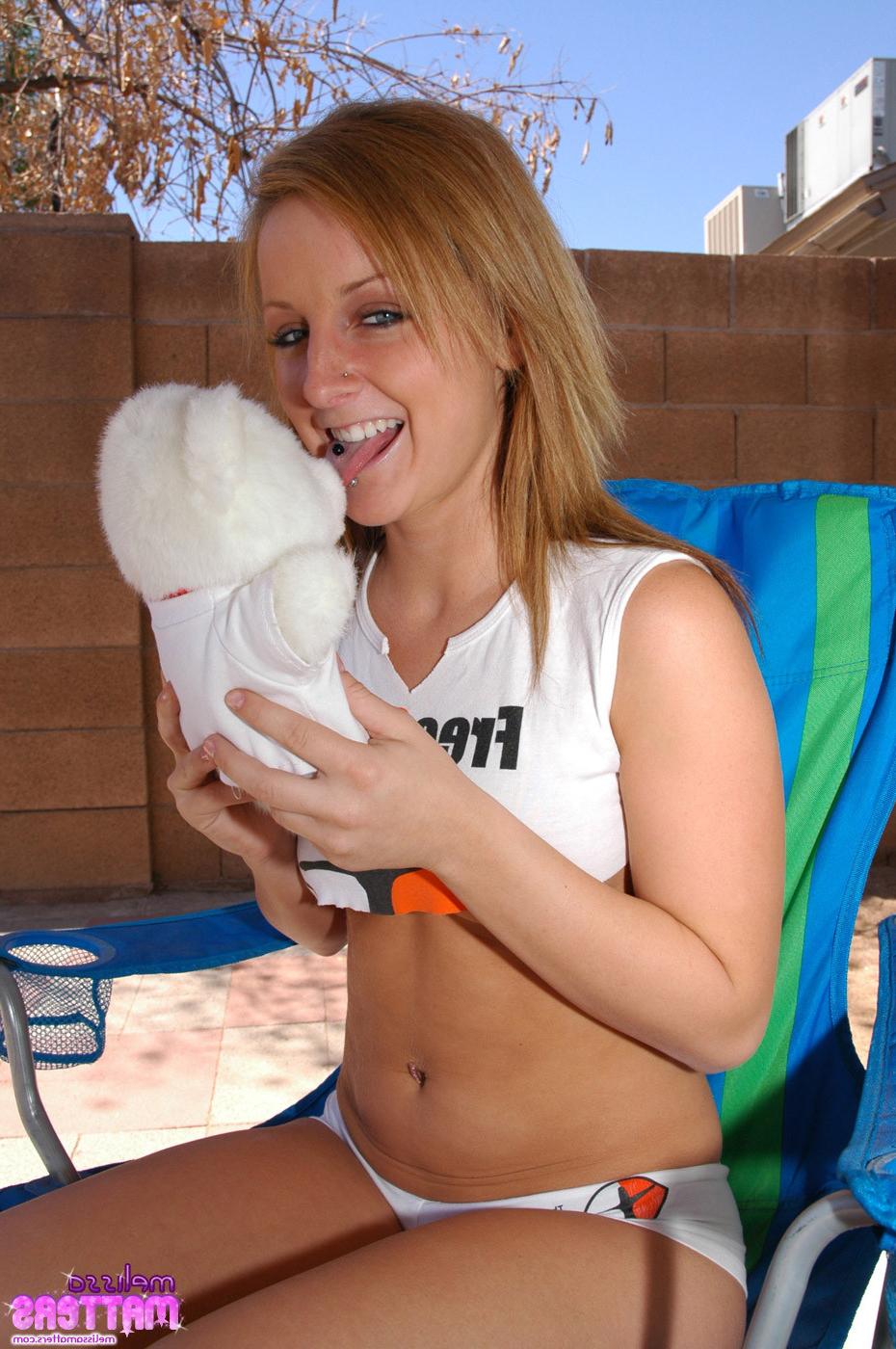 16P Melissa strips out of wet tshirt and shows her little wet peach!