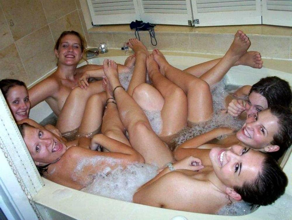 15P Teen lesbian gfs are licking and kissing  6