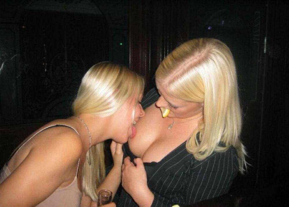 15P Teen lesbian gfs are licking and kissing  4