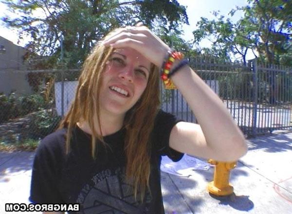 16P Homeless chick