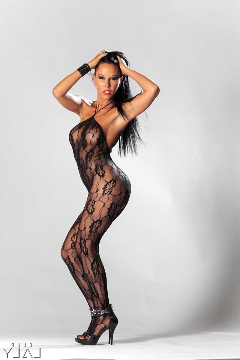 15P Gorgeous pornstar Laly Vallade wearing fishnet