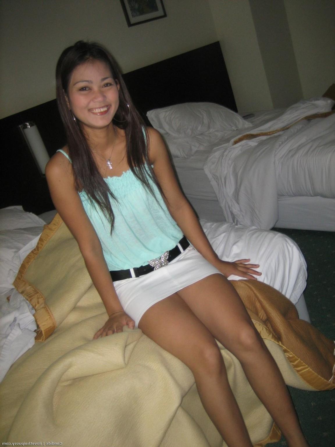 25P Drunk Thai Hooker plays pool then bareback fucks sex tourist asian pussy banger