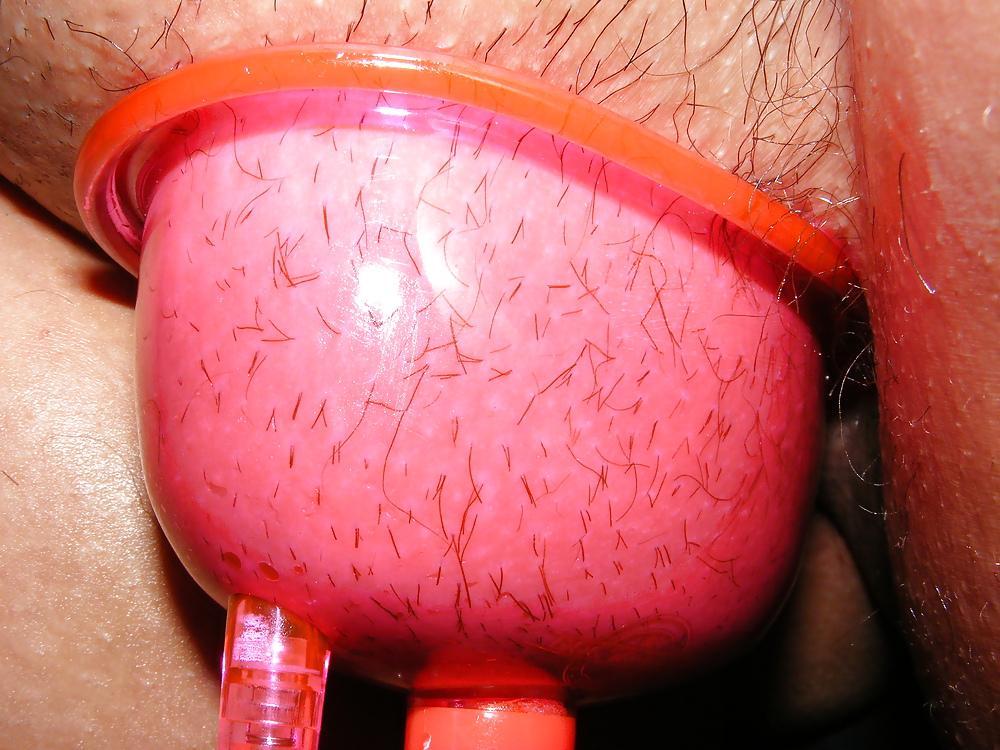25P Pussy and titty pumping (1st time)
