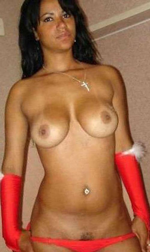 15P Wife in her lingerie