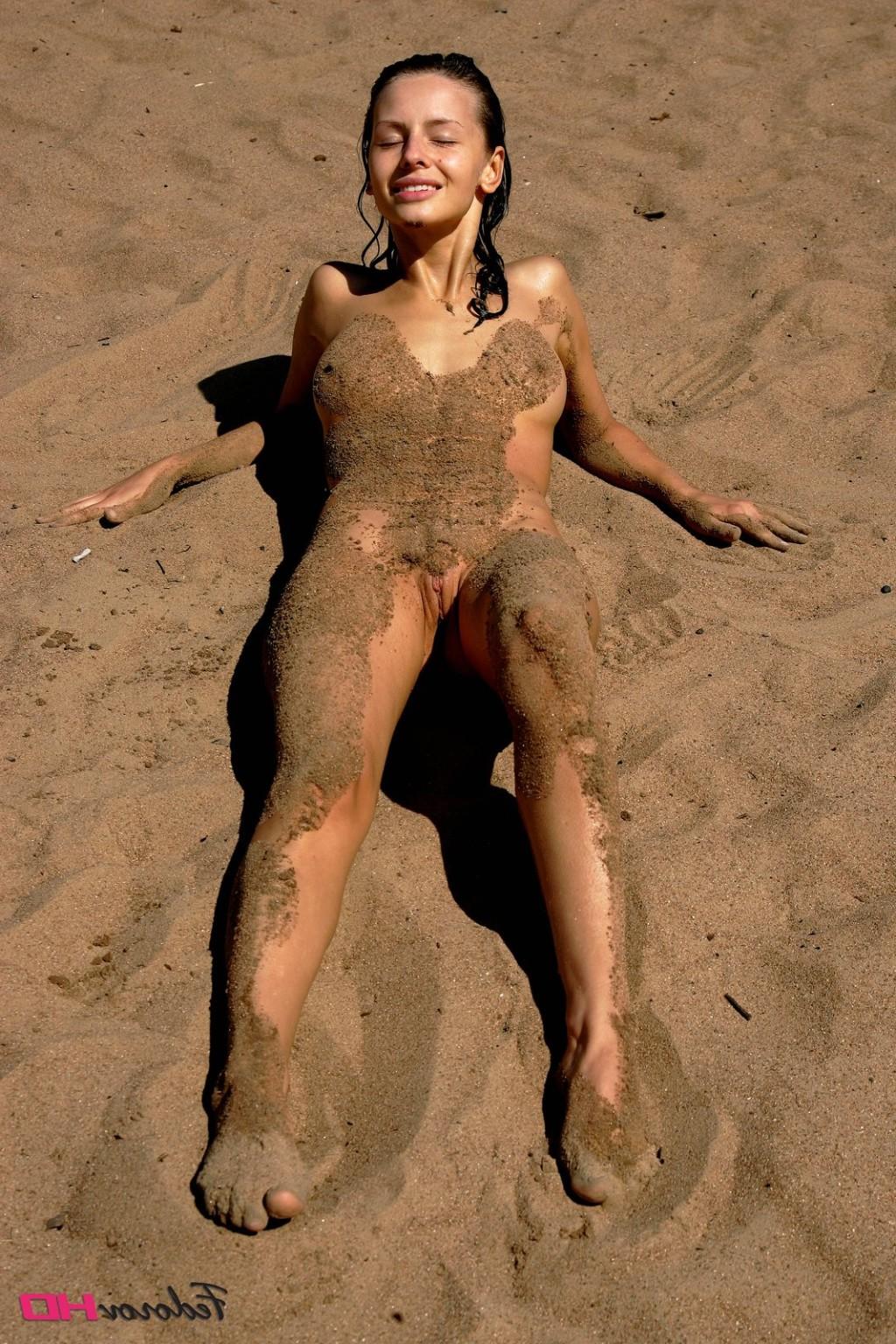 12P Fedorov-hd-Vika-sand-stories-sweet-russian-teen-naked-beach