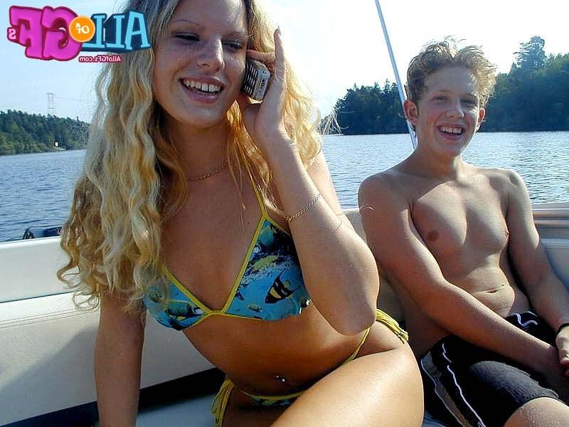 12P Exgirlfriend in group orgy on yacht