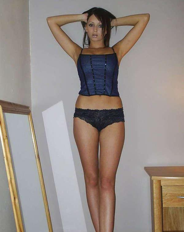 15P Wife in lingerie