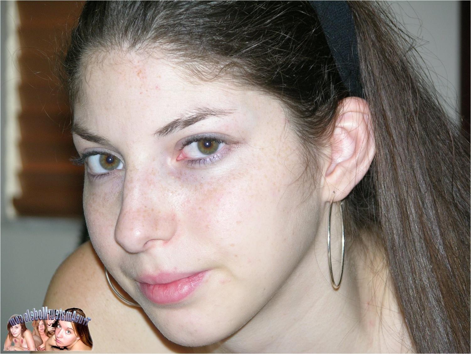 10P Barely Legal And Flatchested Teenager Spreading Nude