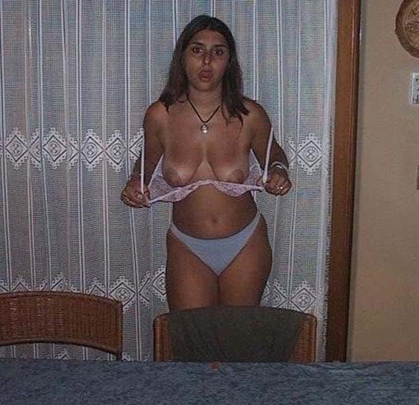 15P Wife in poses